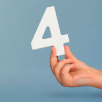 4_Holding 4_Holding